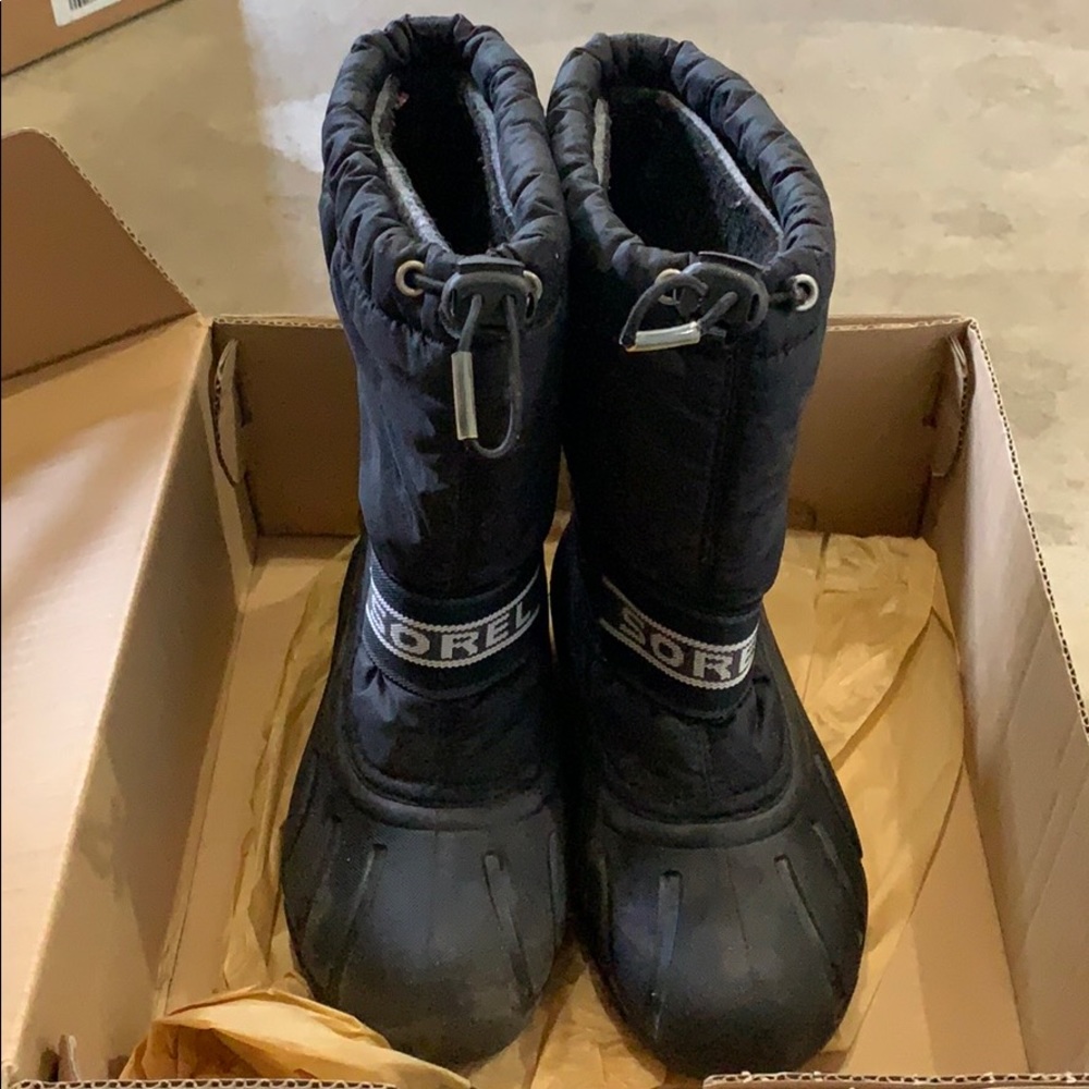 Sorel Cub Water Resistant Boots Youth sz 2